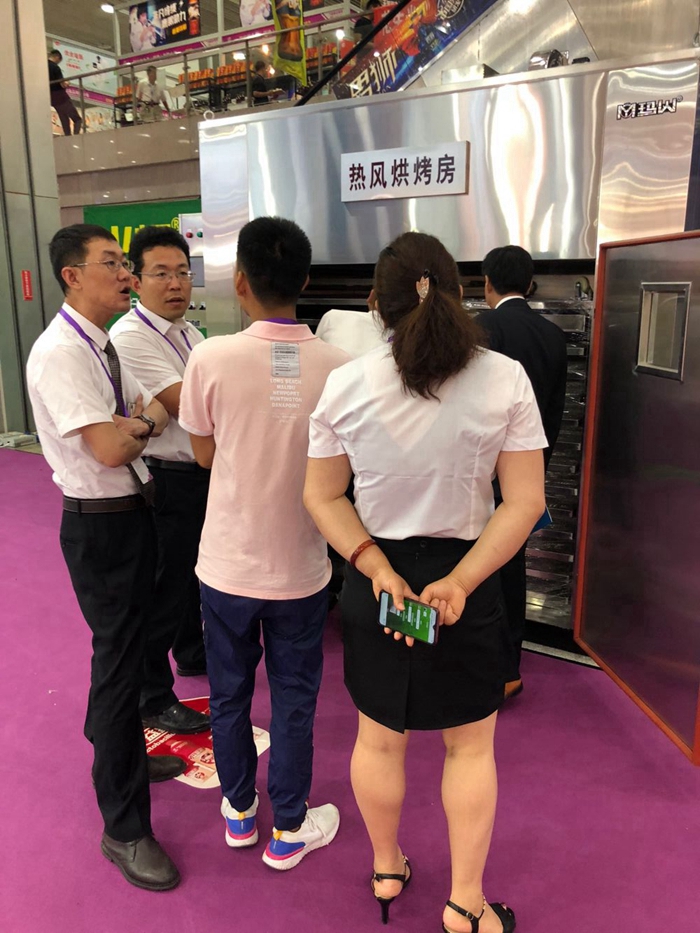 益陽瑪山產(chǎn)業(yè)機(jī)械有限公司,益陽工業(yè)機(jī)械制造,益陽工業(yè)機(jī)械設(shè)計(jì),工業(yè)機(jī)械生產(chǎn)廠家,湖南益陽螺旋風(fēng)管廠家,食品烤房,熱風(fēng)循環(huán)烤房